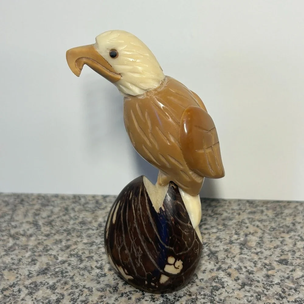 Tagua Nut Vegetable Ivory Bird Carving‎ Eagle Figurine 4